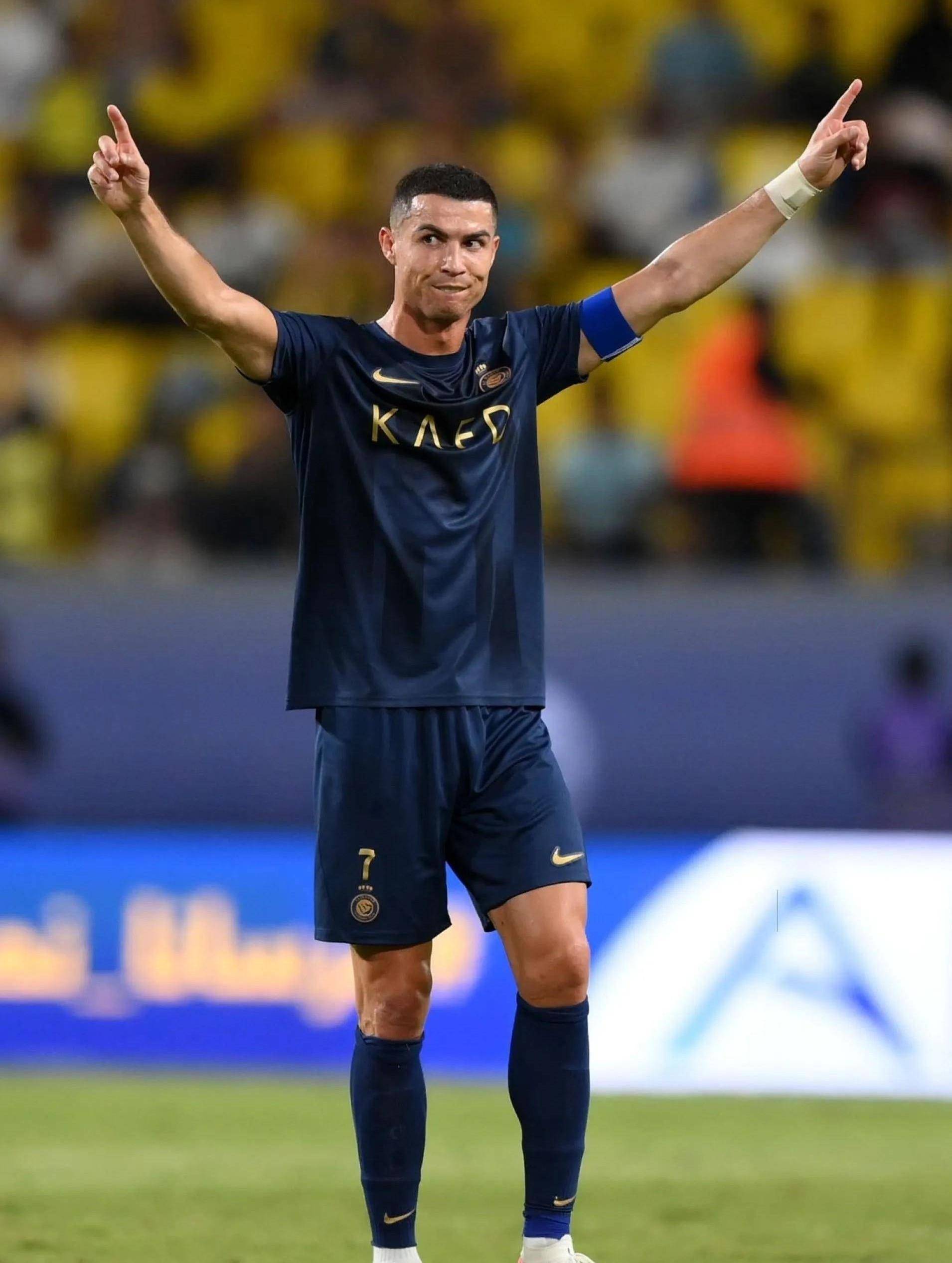 阿莱格里：积分榜前10都挤在一起，我们的目标仍然是重返欧冠（阿莱格里：前十名咬得很紧，我们的目标依旧是重返欧冠）