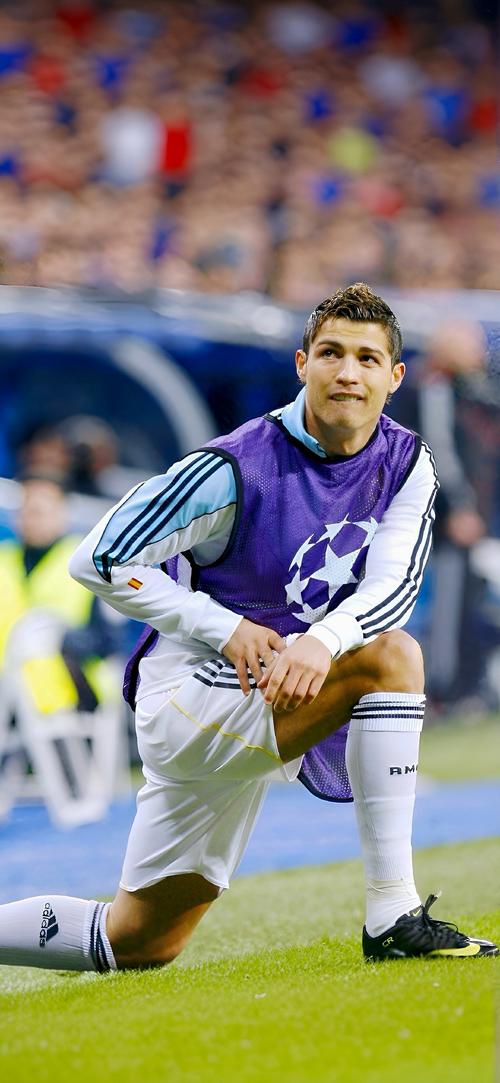 沙特联半场：两队破门乏术，新未来城体育0-0纳杰马体育（沙特联半场战报：新未来城体育与纳杰马体育互交白卷，比分0-0）