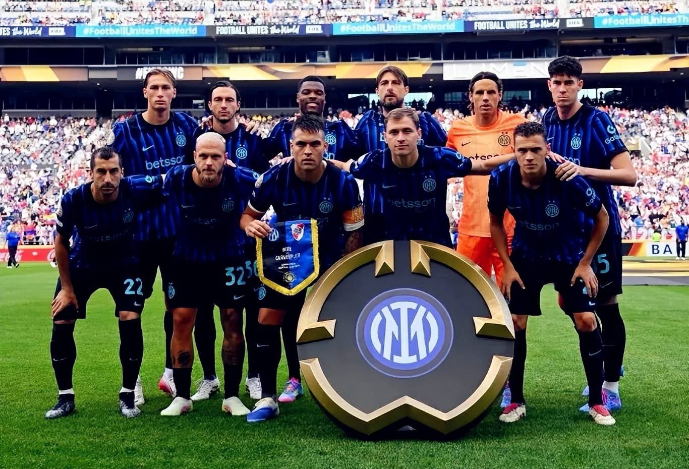 西甲真是菜完了，跟意甲坐一桌吧（西甲这回真拉胯了，和意甲同桌吧）