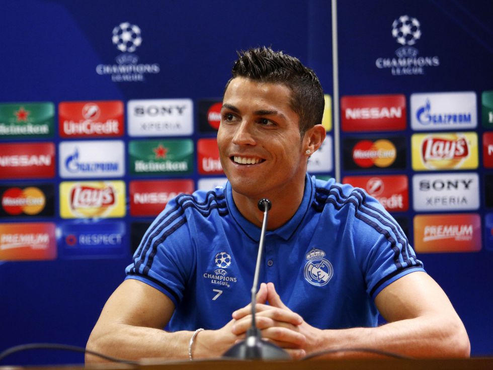 C罗专访预告：用一项七场夺冠的赛事定义历史最佳，这公平吗？